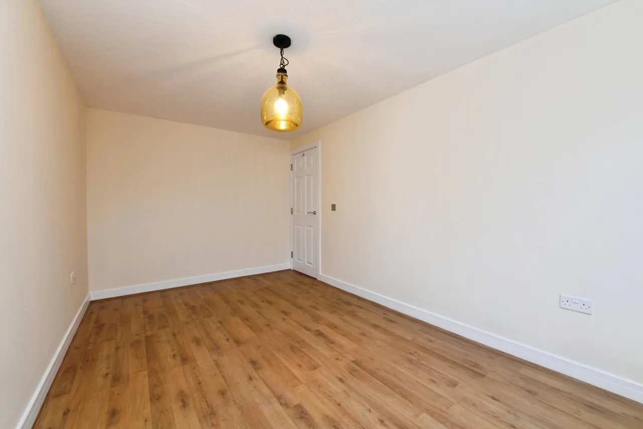 Roberts Road, Basildon, Essex, SS15, photo 13