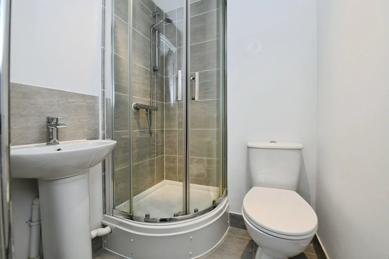 Roberts Road, Basildon, Essex, SS15, photo 8