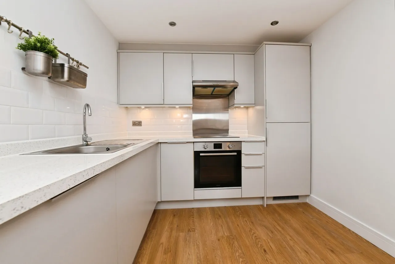 Roberts Road, Basildon, Essex, SS15, photo 9