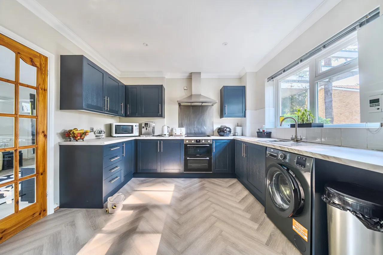 Hever Gardens, Bickley, BR1, photo 2