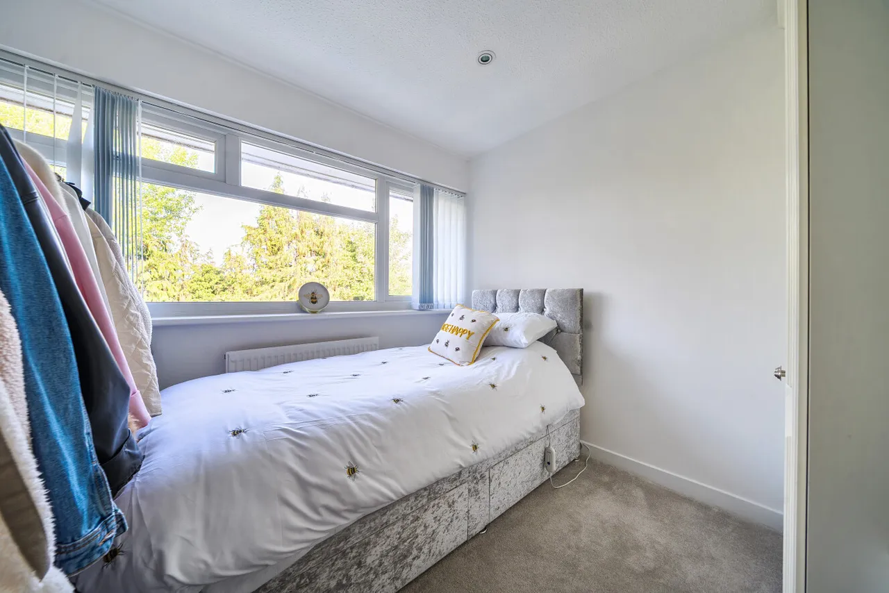 Hever Gardens, Bickley, BR1, photo 11