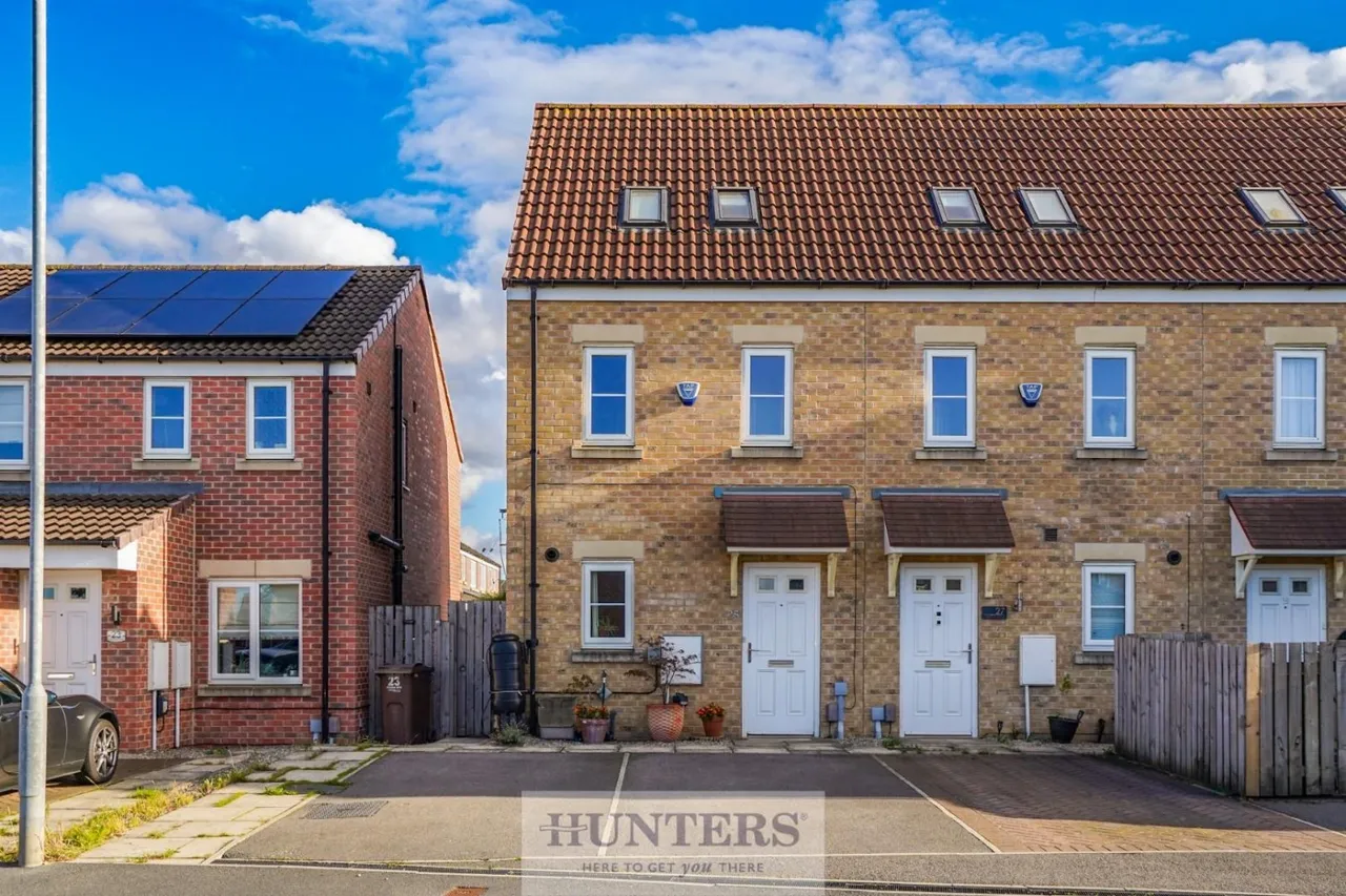 3 bed house for sale, Sycamore Drive, Castleford, WF10