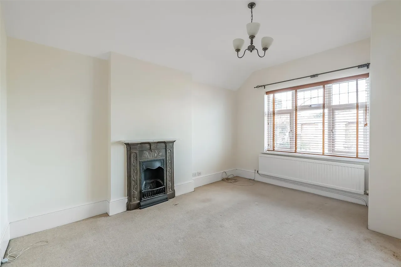 Reigate Road, Leatherhead, KT22, photo 10