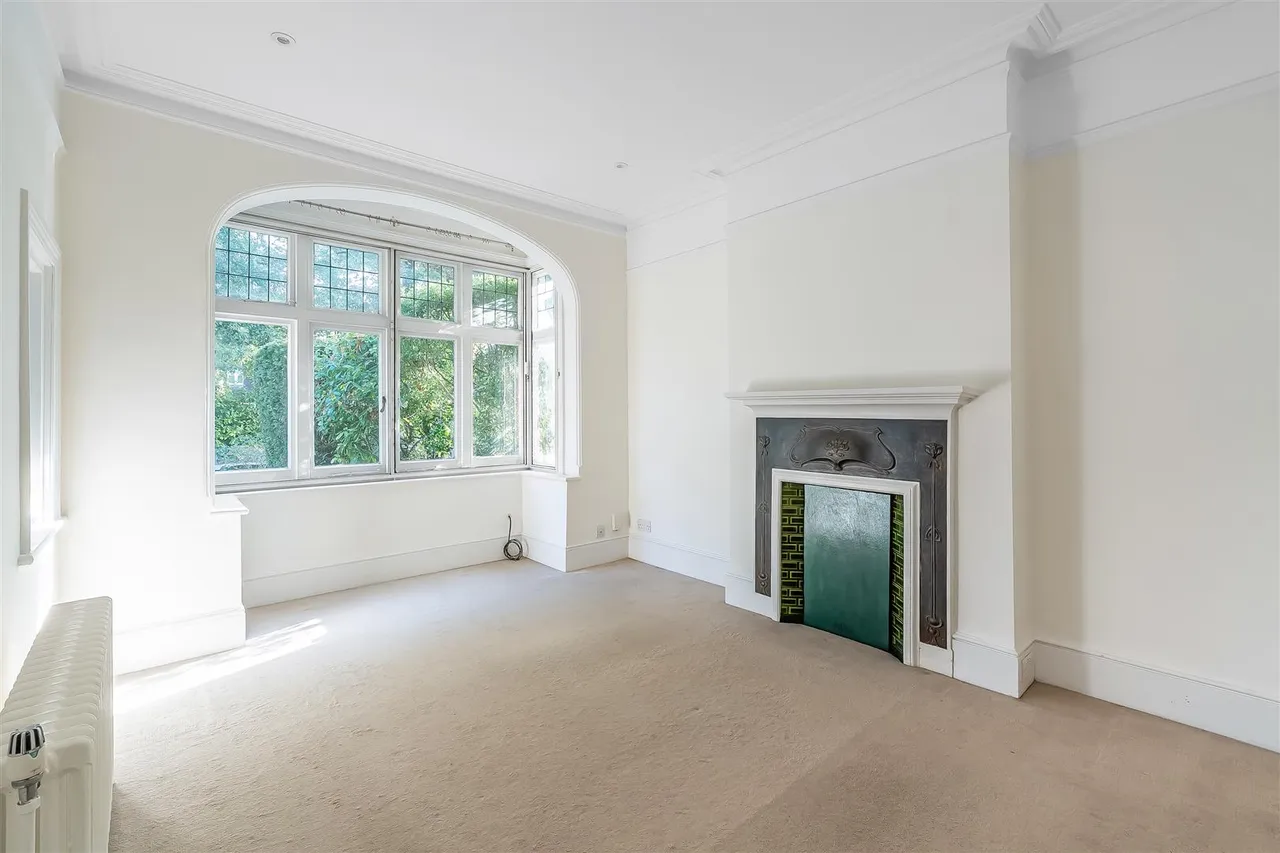 Reigate Road, Leatherhead, KT22, photo 5