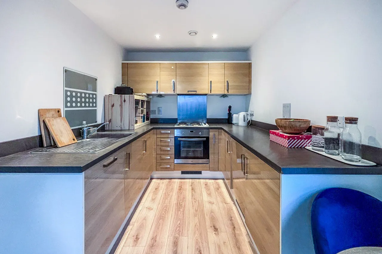 25 Nankeville Court, Guildford Road, Woking, photo 4