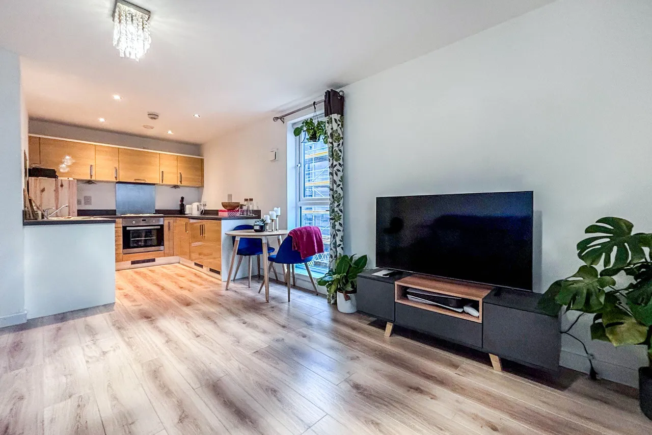 25 Nankeville Court, Guildford Road, Woking, photo 3
