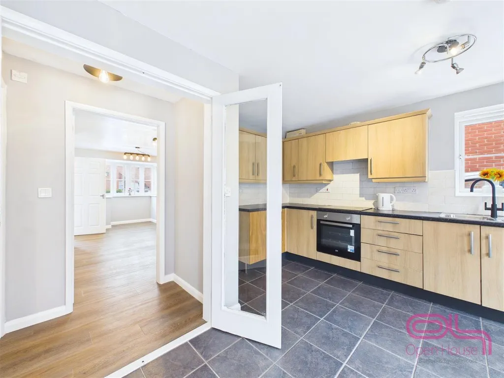 Moray Close, Swadlincote, DE11, photo 7