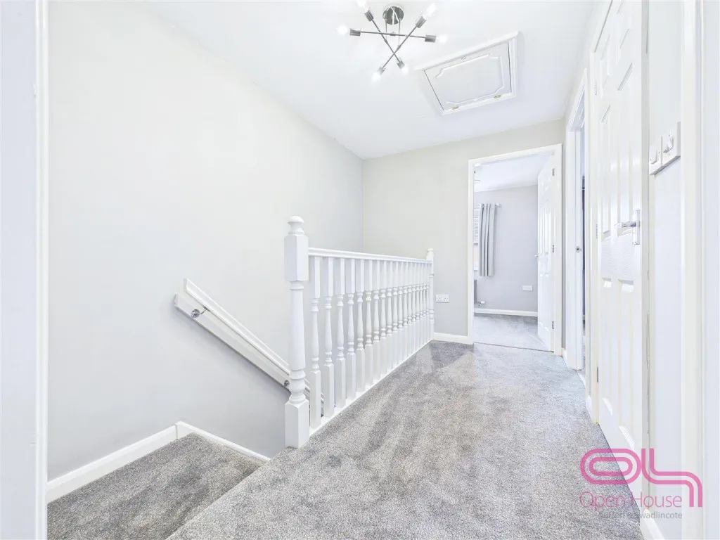Moray Close, Swadlincote, DE11, photo 13