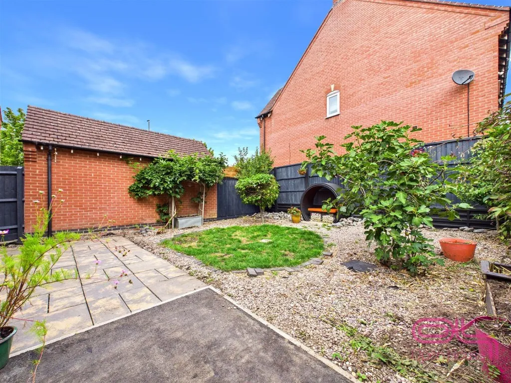 Moray Close, Swadlincote, DE11, photo 25