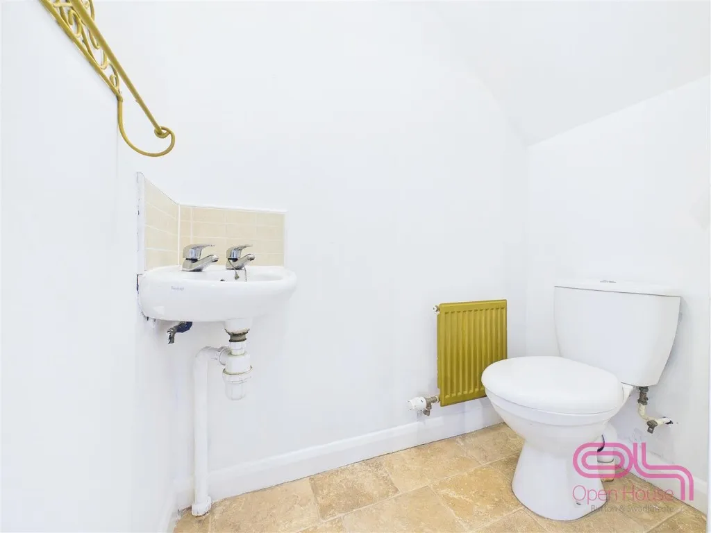 Moray Close, Swadlincote, DE11, photo 12