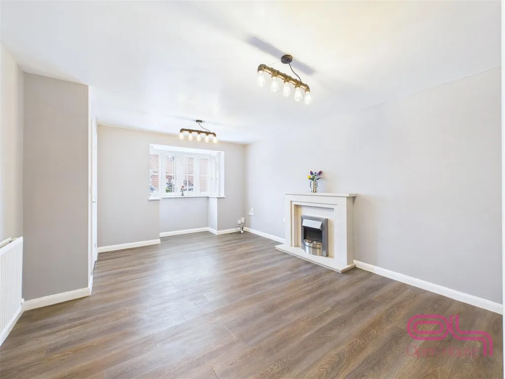 Moray Close, Swadlincote, DE11, photo 5