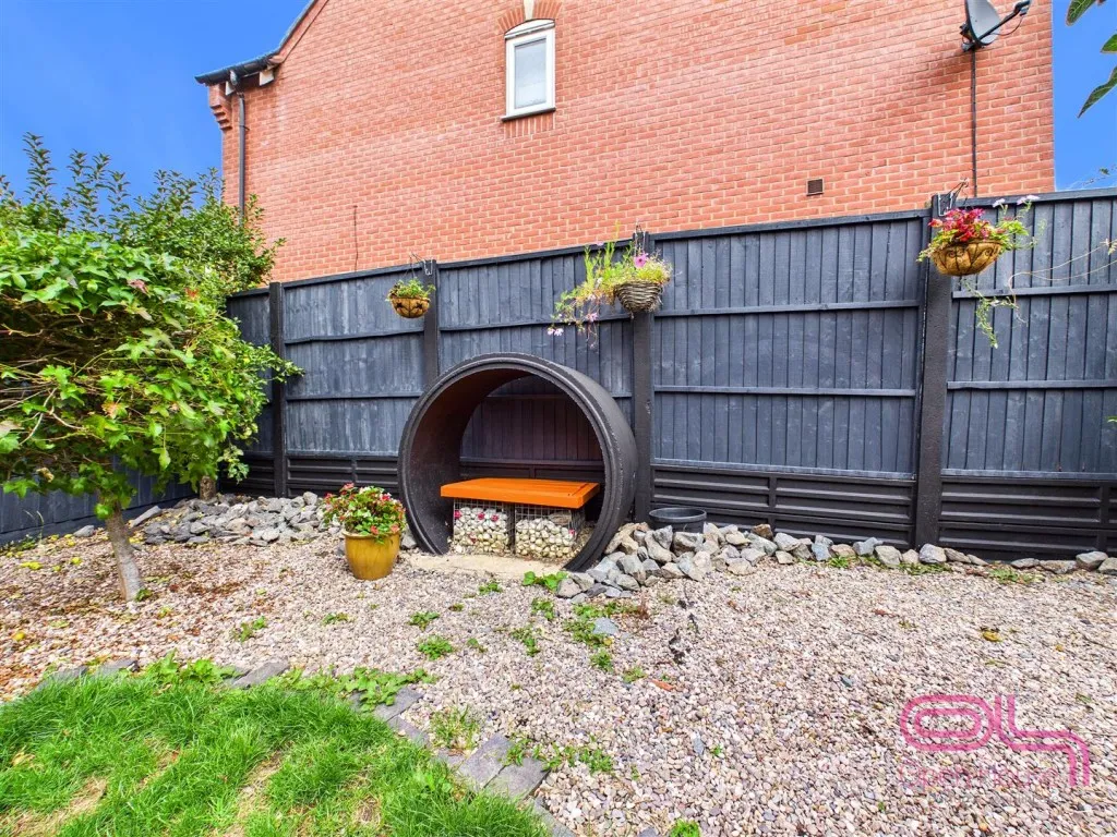 Moray Close, Swadlincote, DE11, photo 29