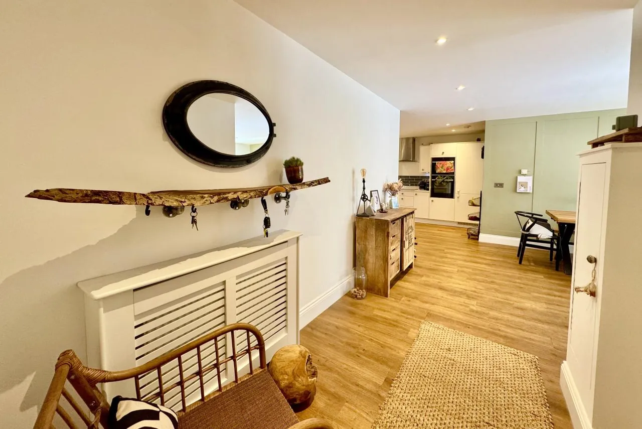 Roslin Road, BH3, photo 10