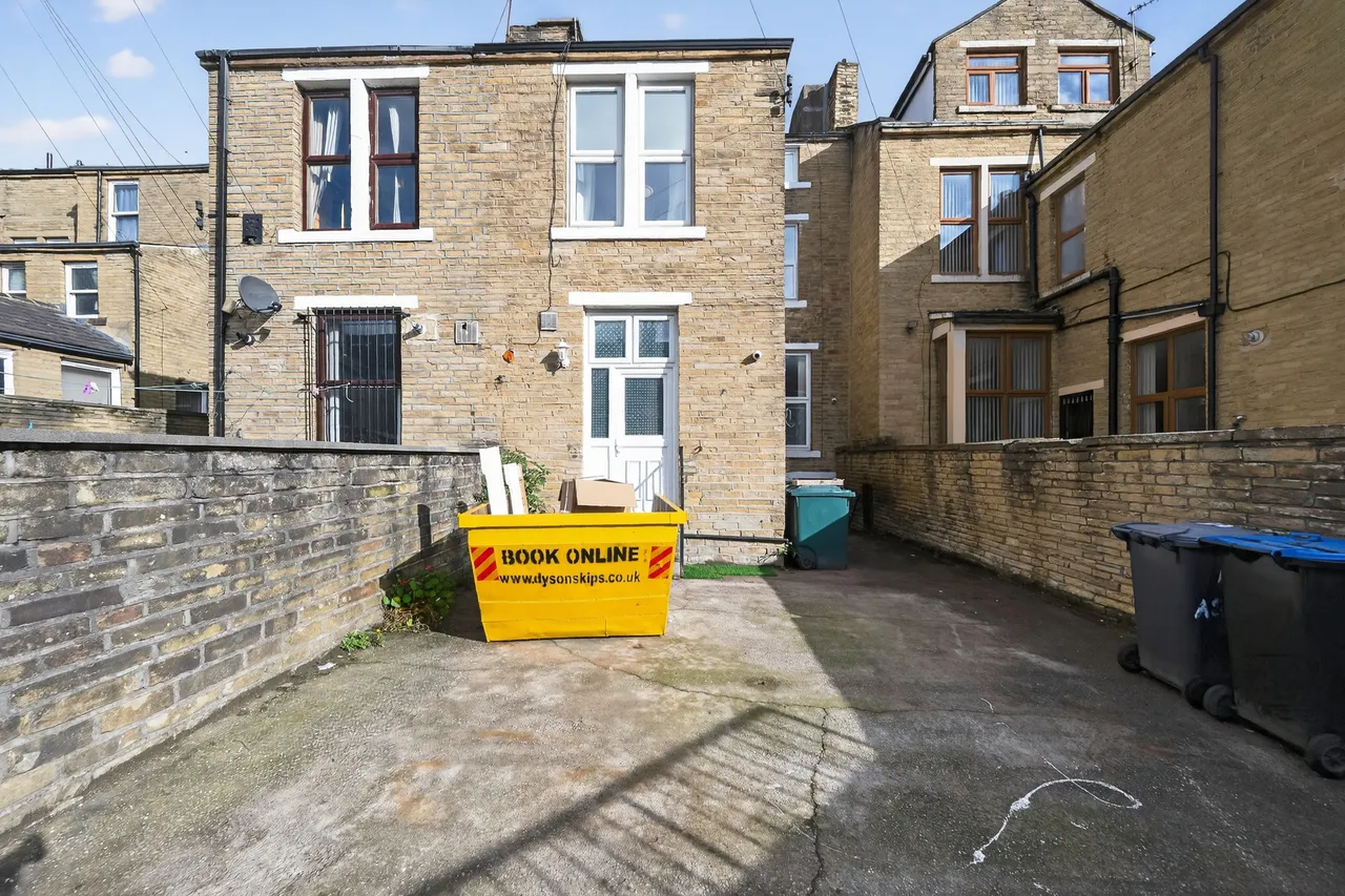 Ashgrove, Bradford, BD7, photo 20
