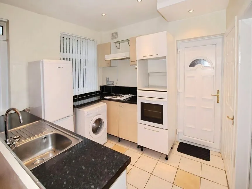 Fovant Crescent, Reddish, SK5, photo 10