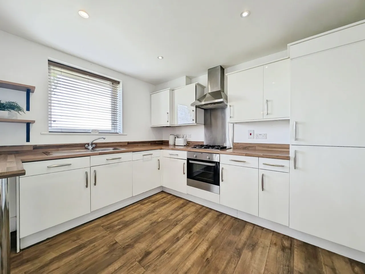 Elmwood Park Court, Newcastle upon Tyne, Tyne and Wear, NE13, photo 5