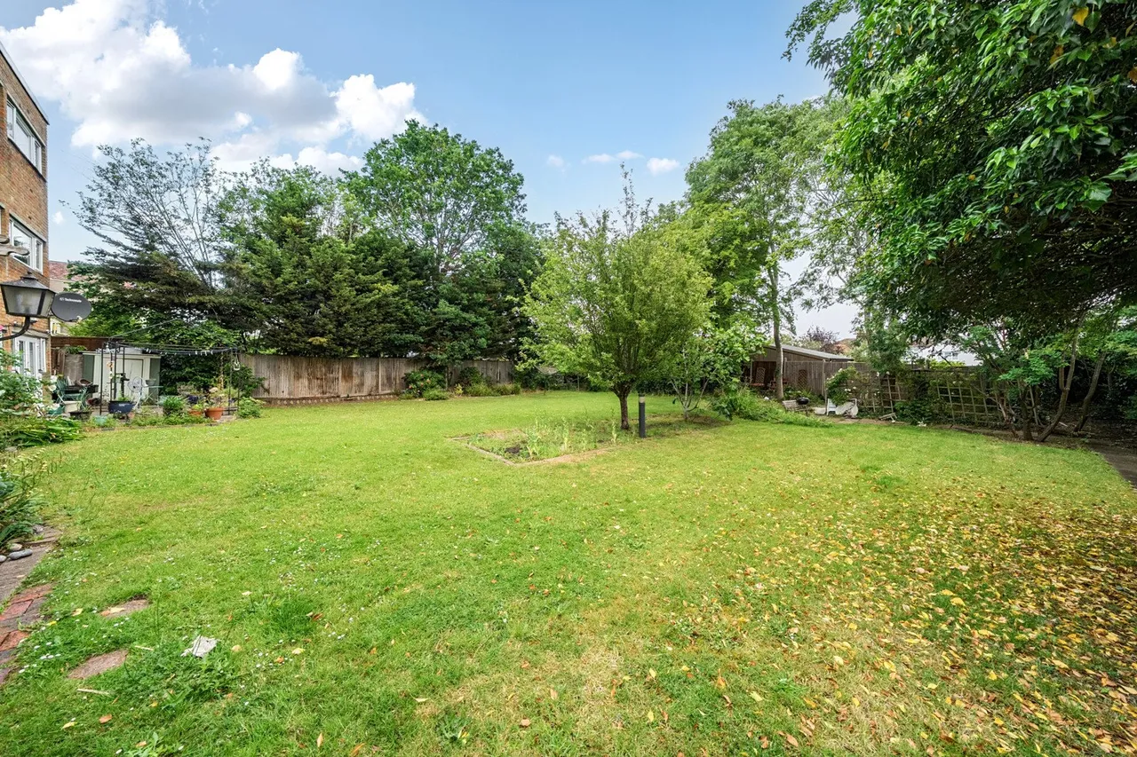 Burnt Ash Hill, SE12, photo 10