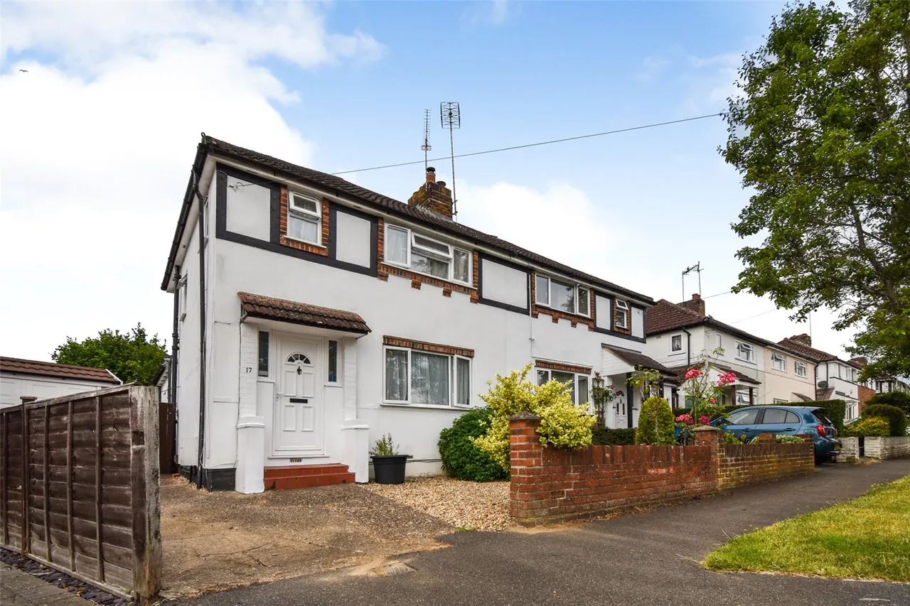 3 bed house for sale — Kingsway, Aldershot, Hampshire, GU11 3PF