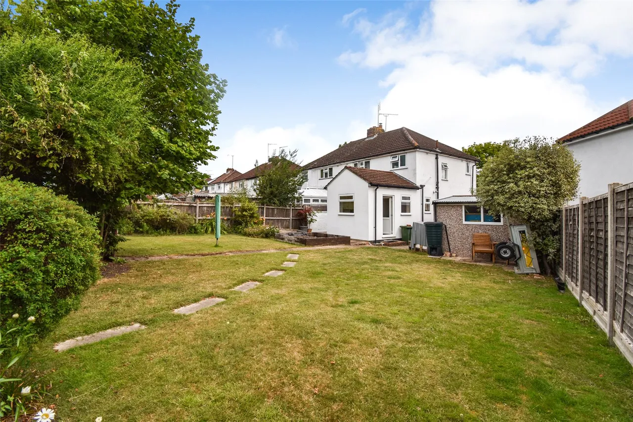 Kingsway, Aldershot, Hampshire, GU11 3PF, photo 2