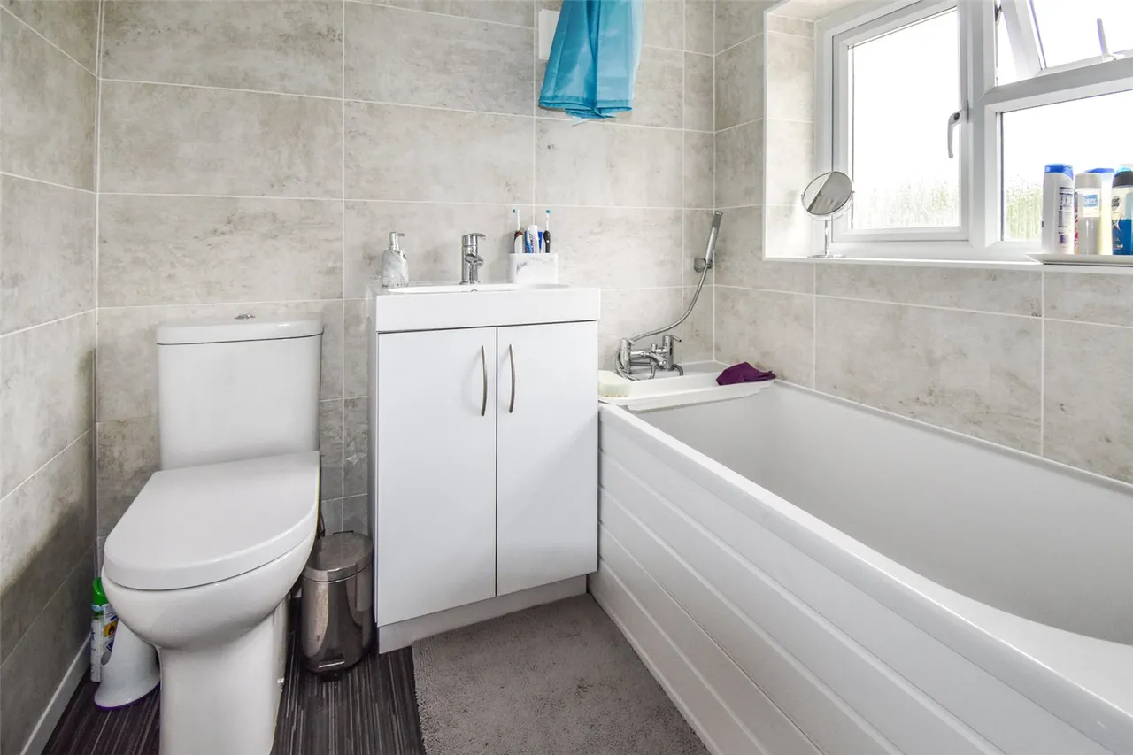 Kingsway, Aldershot, Hampshire, GU11 3PF, photo 7
