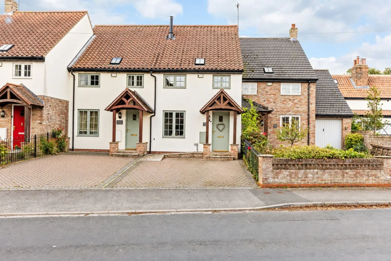 3 bed house for sale, Garmancarr Lane, Wistow, YO8