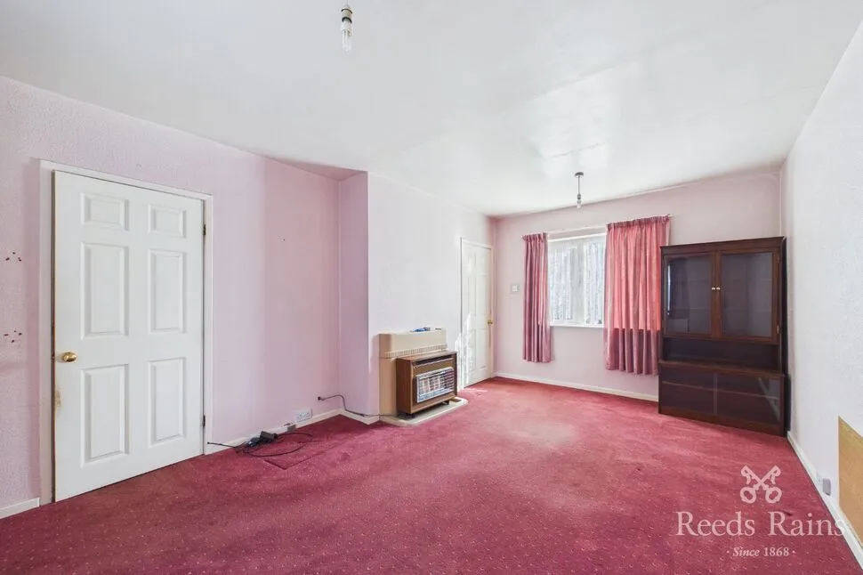 Lowedges Crescent, Sheffield, S8, photo 2