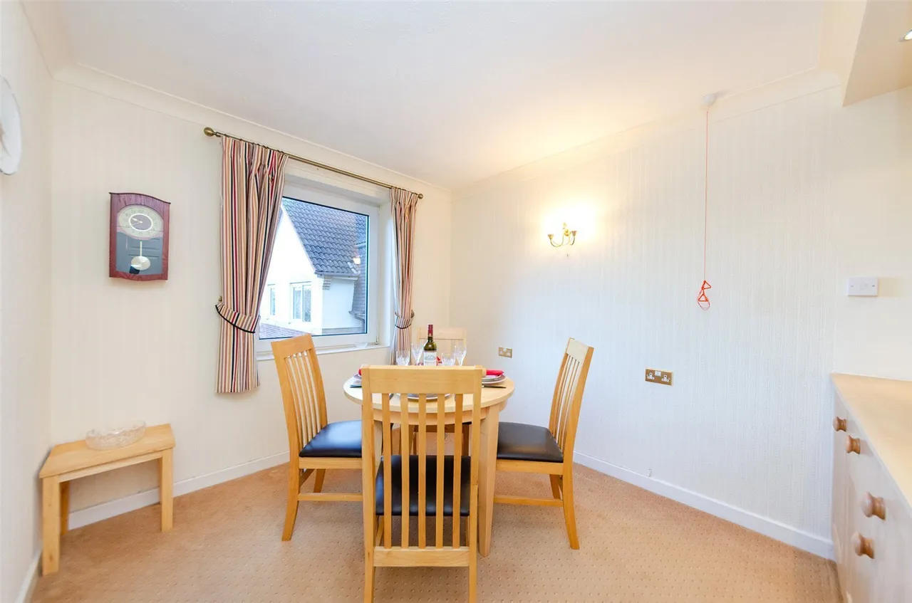 Conway Road, Colwyn Bay, LL29, photo 4