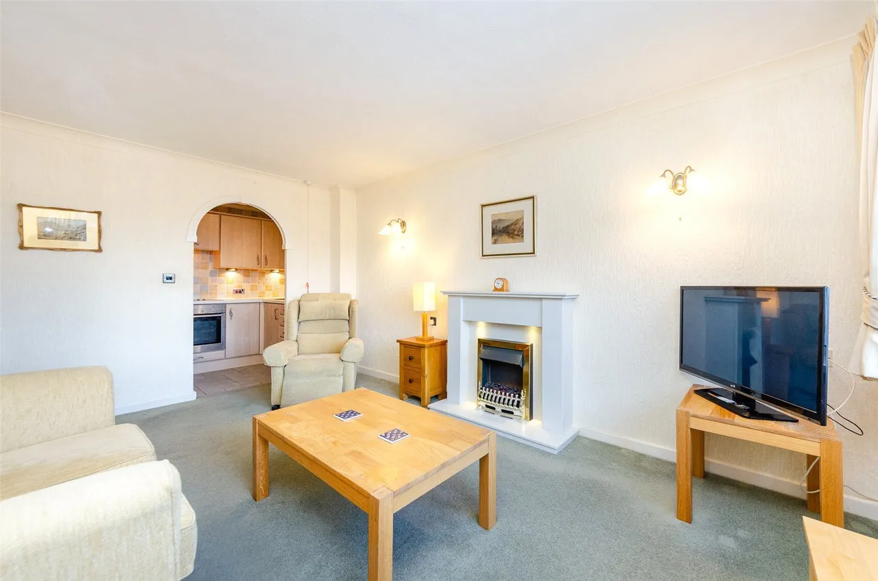 Conway Road, Colwyn Bay, LL29, photo 5