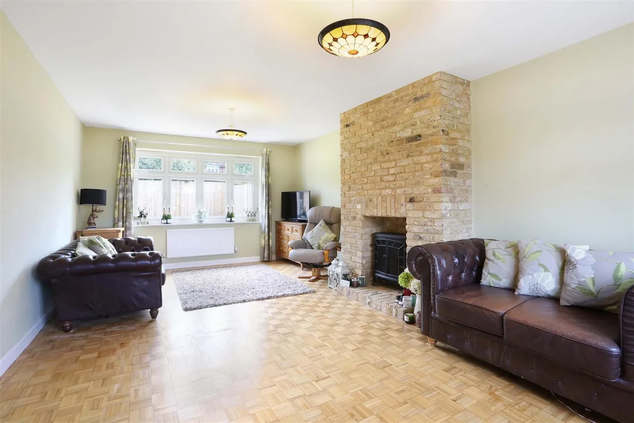 Sandy Lane, Cheam, Surrey, SM2 7NU, photo 5