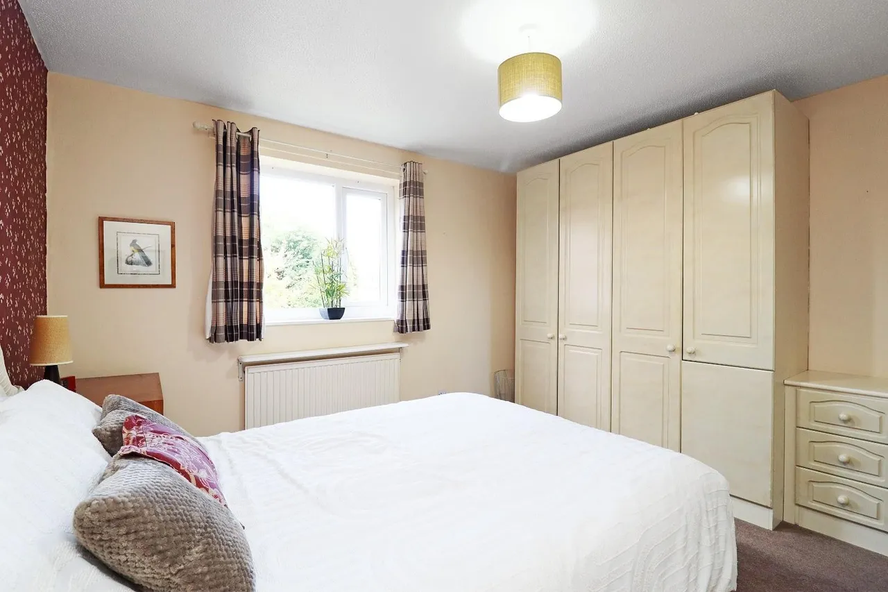 Abbotsford Grove, Timperley, Cheshire WA14 5AZ, photo 9