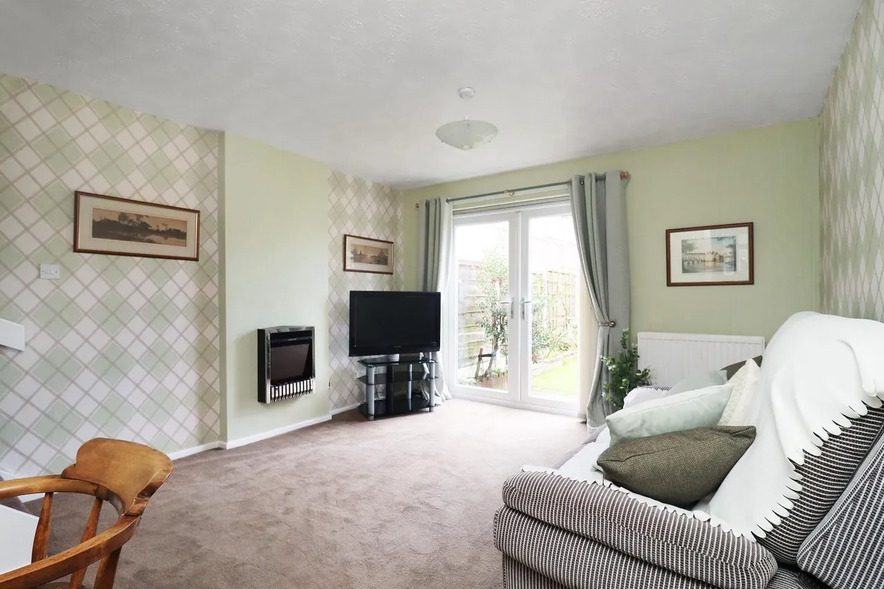 Abbotsford Grove, Timperley, Cheshire WA14 5AZ, photo 4