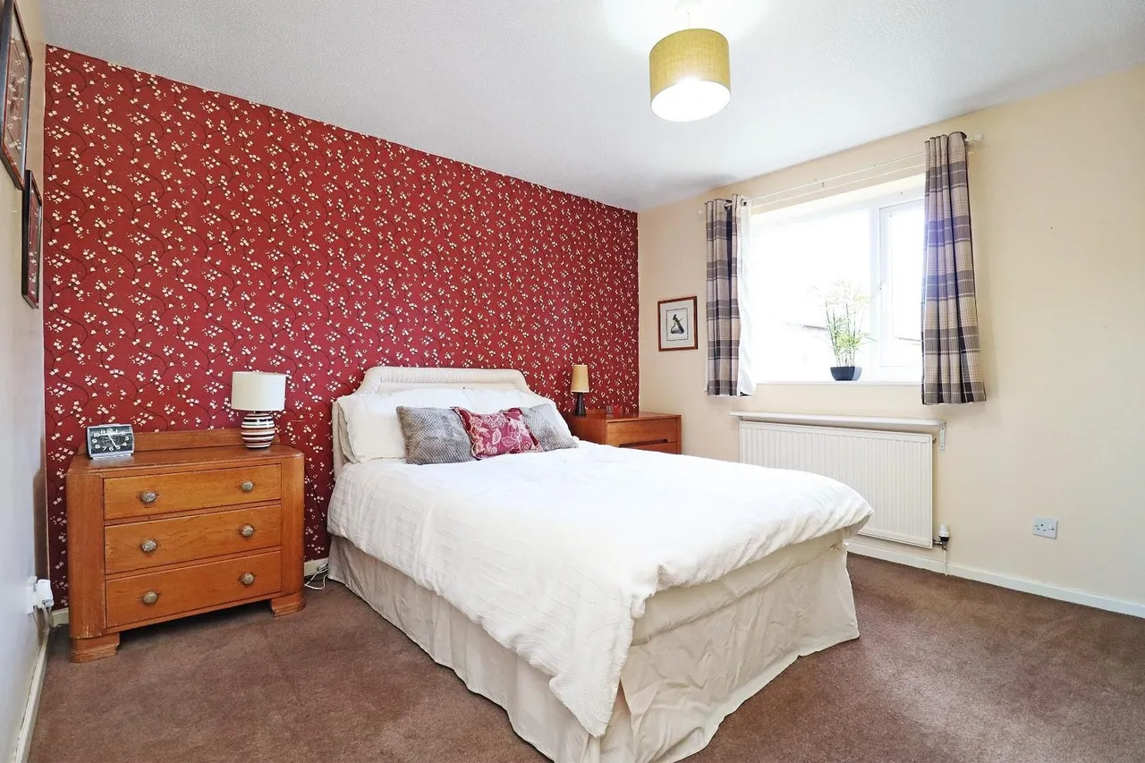 Abbotsford Grove, Timperley, Cheshire WA14 5AZ, photo 10