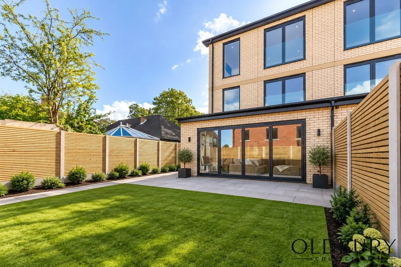 Bury Old Road, Prestwich, M7, photo 5