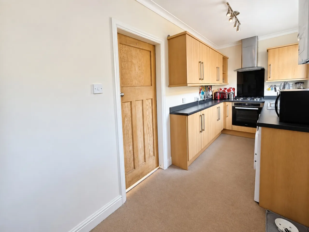 Kilroyd Avenue, Hunsworth, BD19, photo 3
