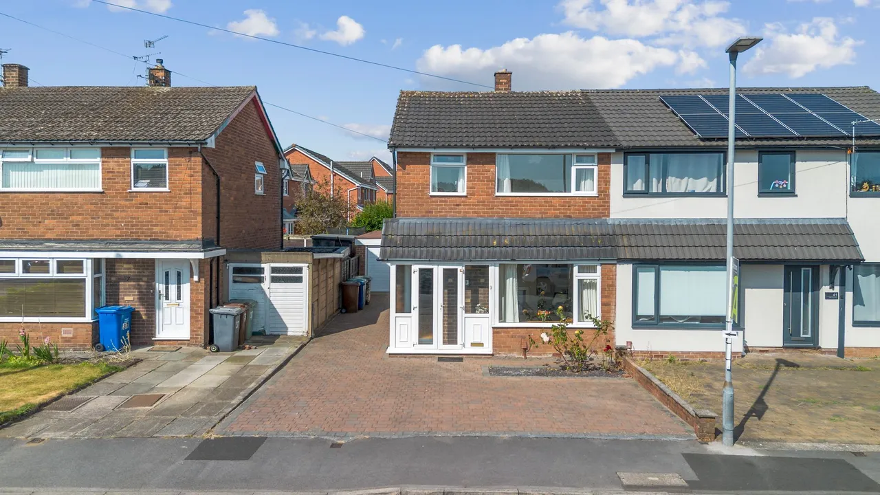 3 bed house for sale — Kiveton Drive, Ashton-In-Makerfield, Wigan, Wigan, WN4 9EX