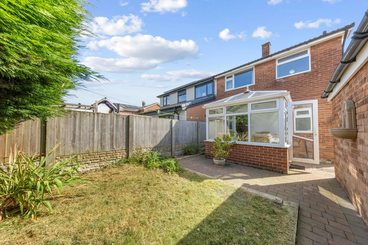 Kiveton Drive, Ashton-In-Makerfield, Wigan, Wigan, WN4 9EX, photo 18
