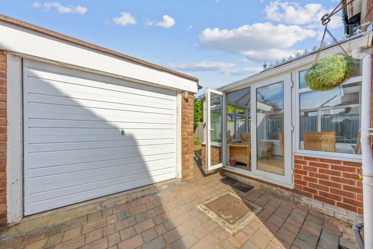 Kiveton Drive, Ashton-In-Makerfield, Wigan, Wigan, WN4 9EX, photo 17