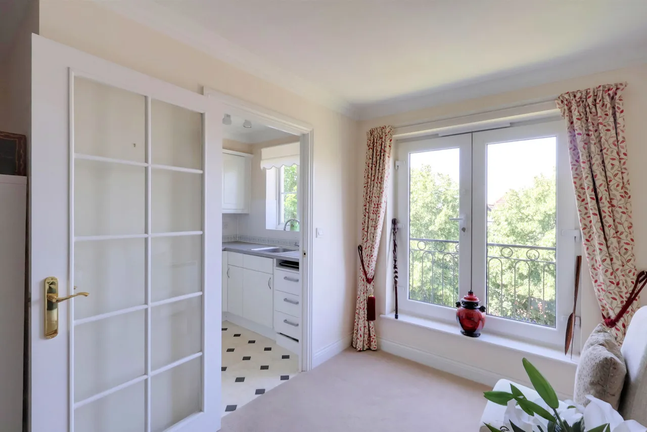 Flat 37, Mildred Court, Croydon, 26 Bingham Road, CR0 7EX, photo 9