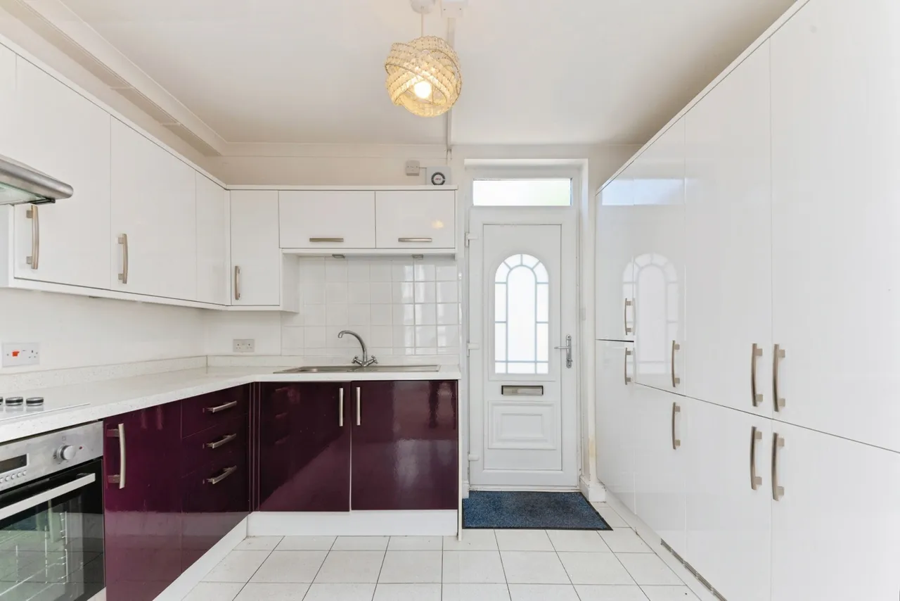 1 bed flat for sale — The Grove, Clacton-on-Sea, Essex, CO15