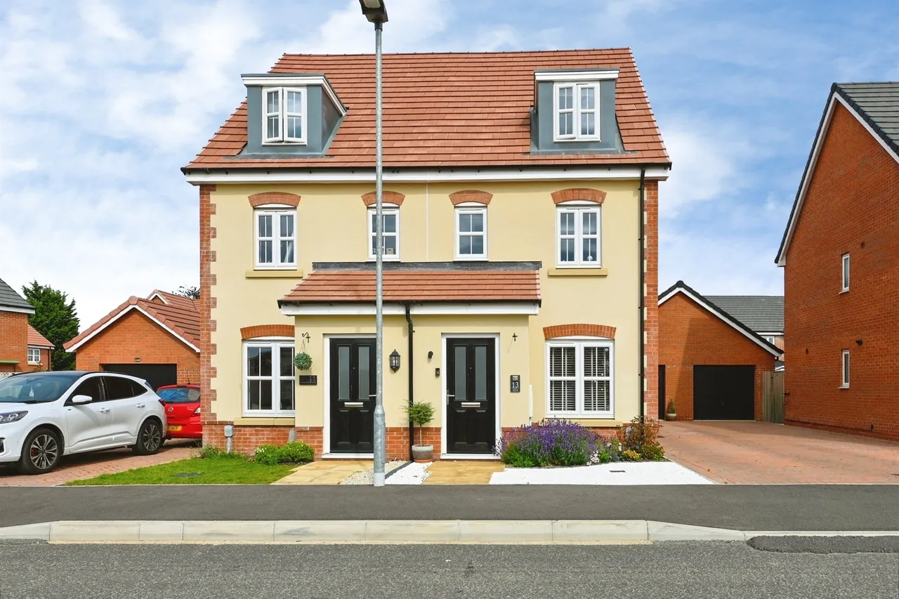 3 bed house for sale — Daisy Drive, South Wootton, King's Lynn
