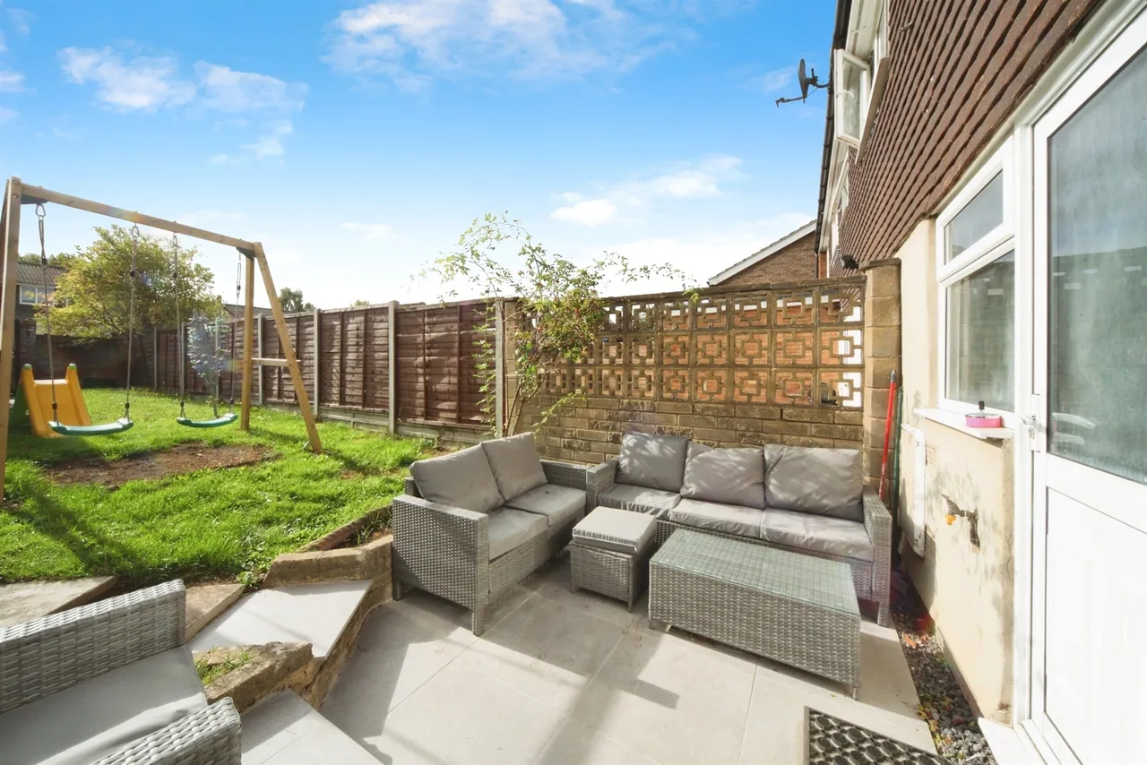 Julius Gardens, Luton, LU3, photo 13