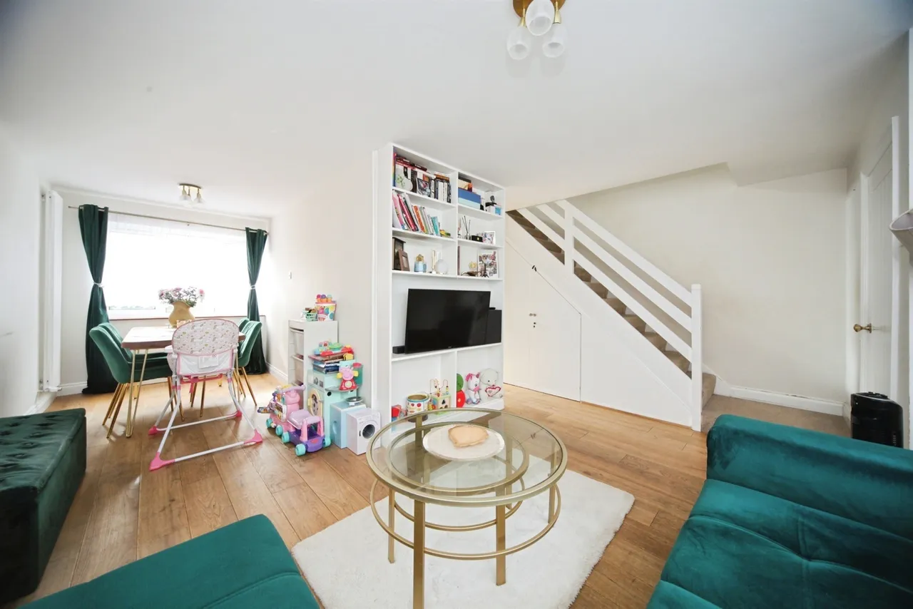 Julius Gardens, Luton, LU3, photo 11
