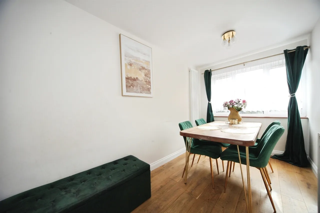 Julius Gardens, Luton, LU3, photo 12