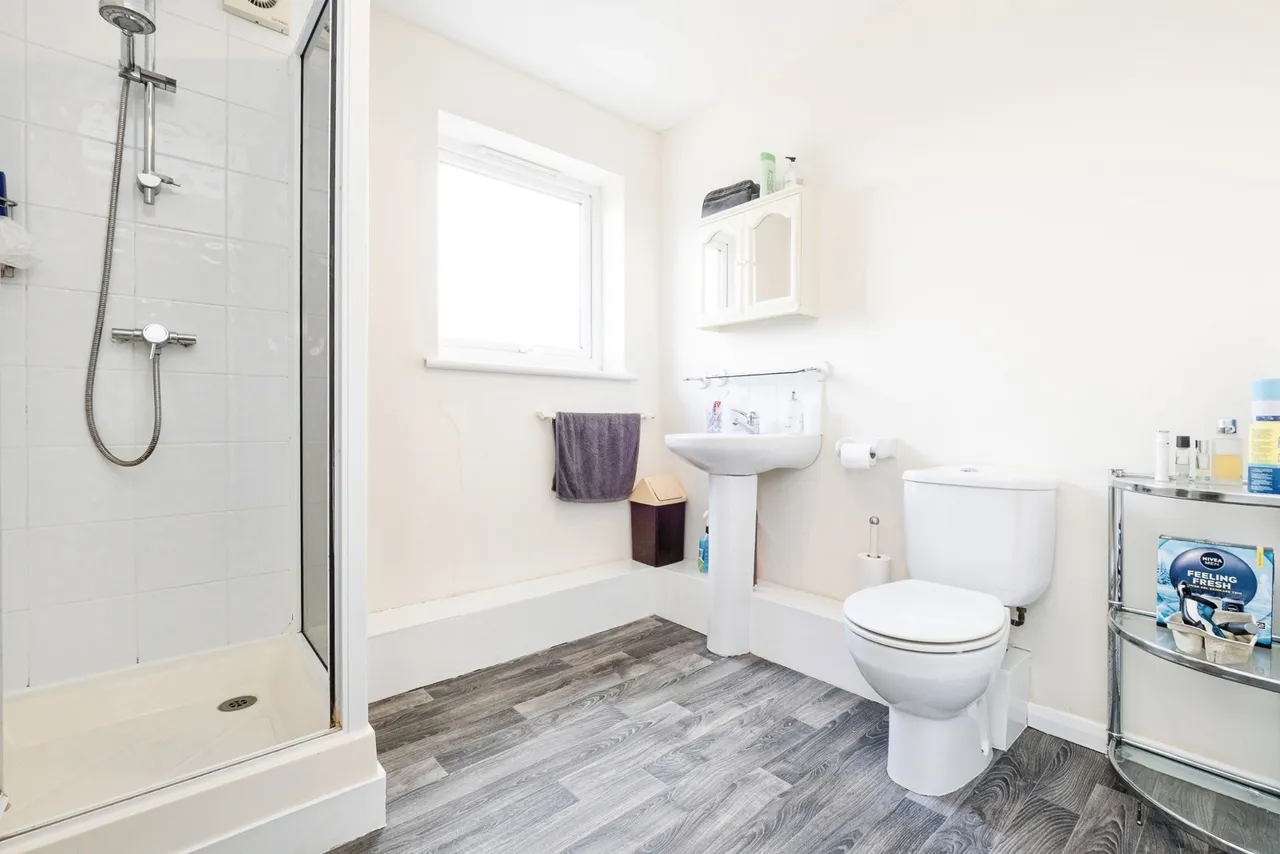 Briscoe Road, Rainham, RM13, photo 17