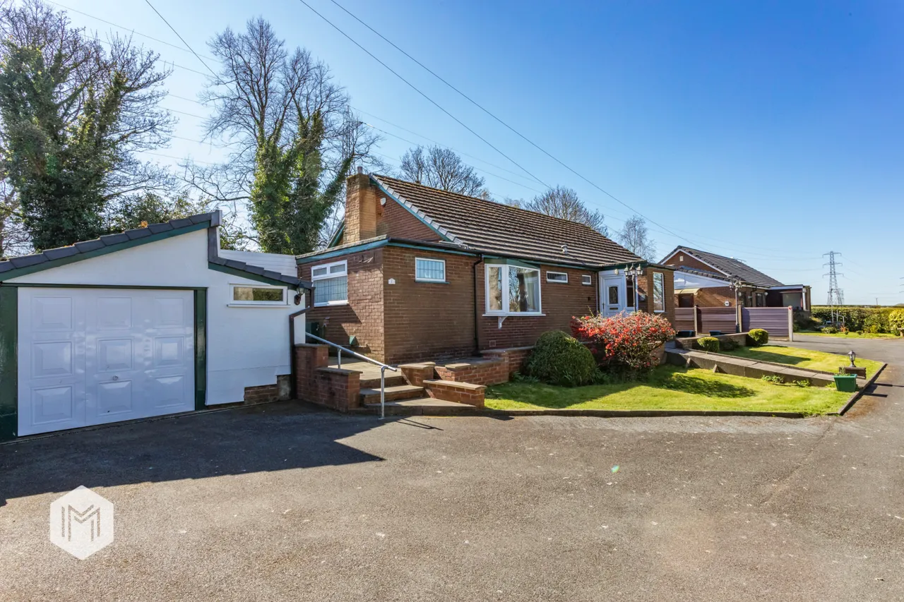 Half Acre Higher Ainsworth Road, Radcliffe, Manchester, M26 4JH, photo 4