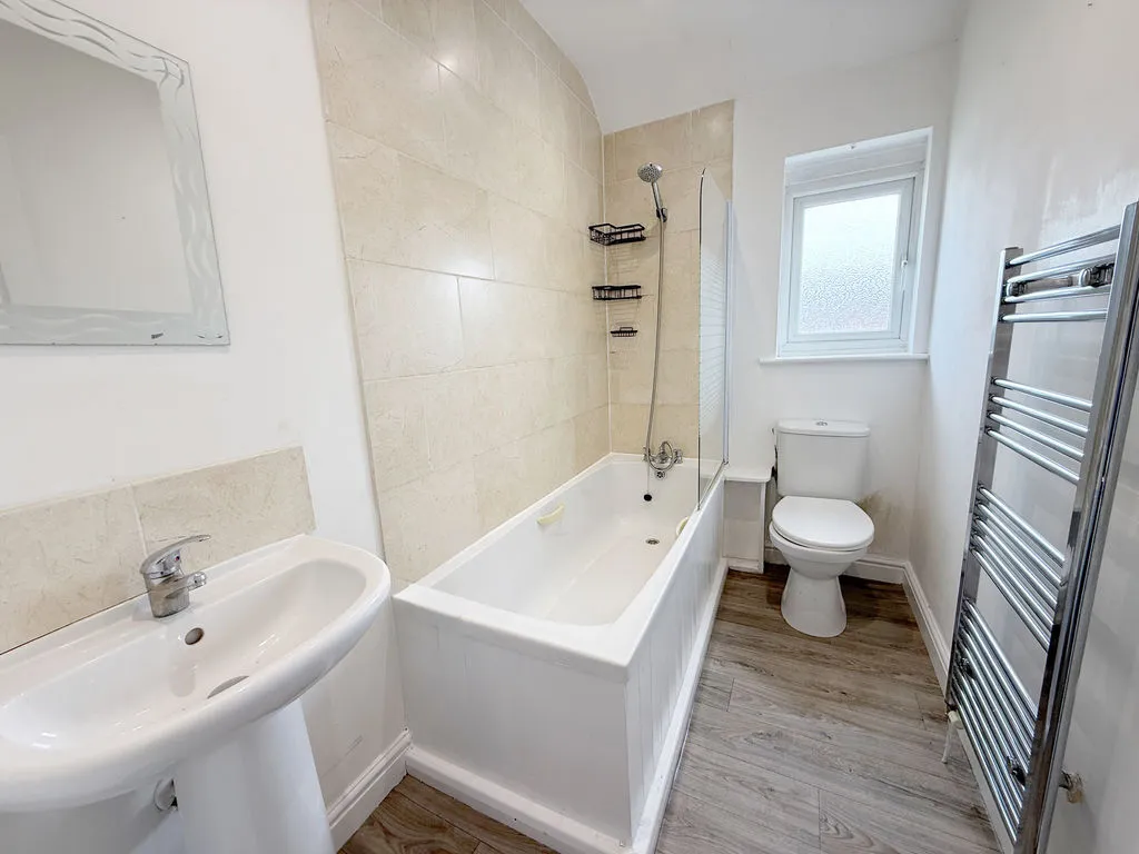 Brading Avenue, Grantham, photo 7