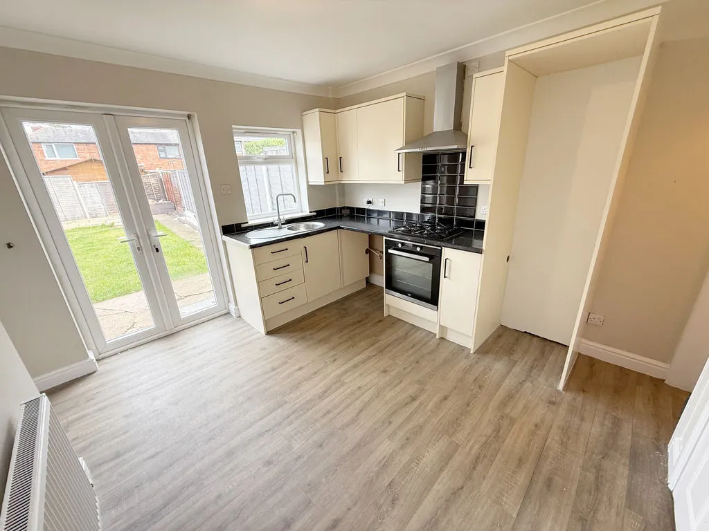 Brading Avenue, Grantham, photo 4