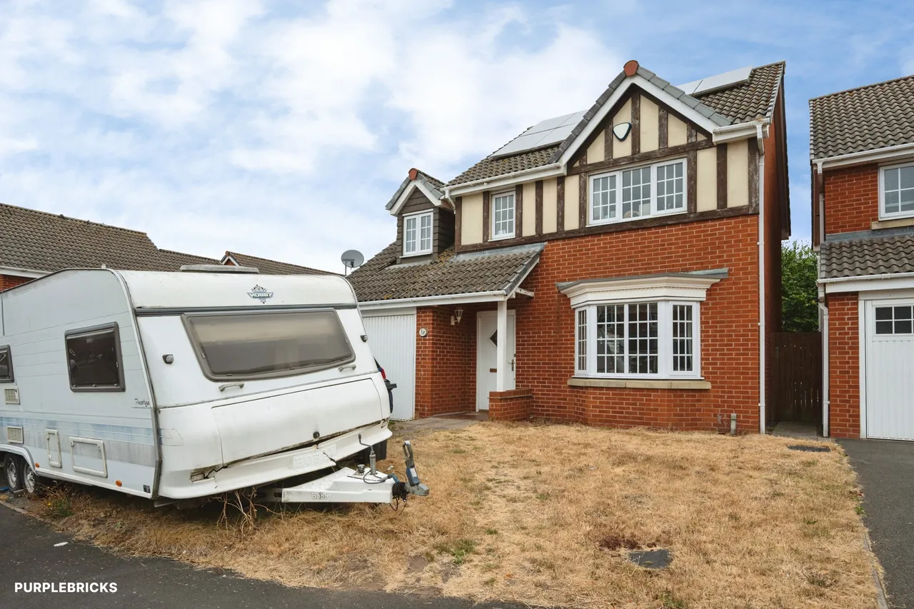 4 bed house for sale, John Padden Close, Rowley Regis, B65