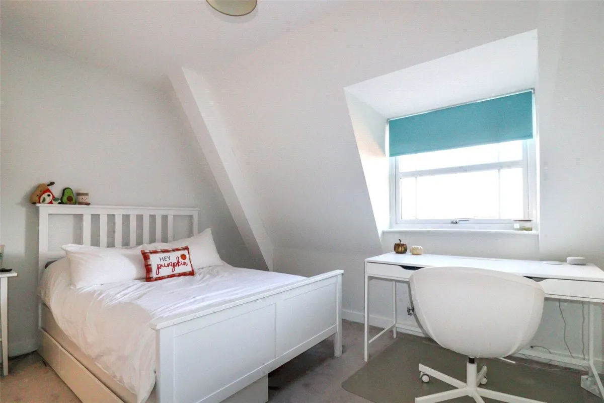 Pyestock Way, Fleet, Hampshire, GU51 3JZ, photo 7