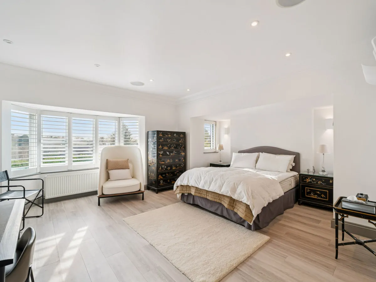 Esher Place Avenue, Esher, KT10, photo 14